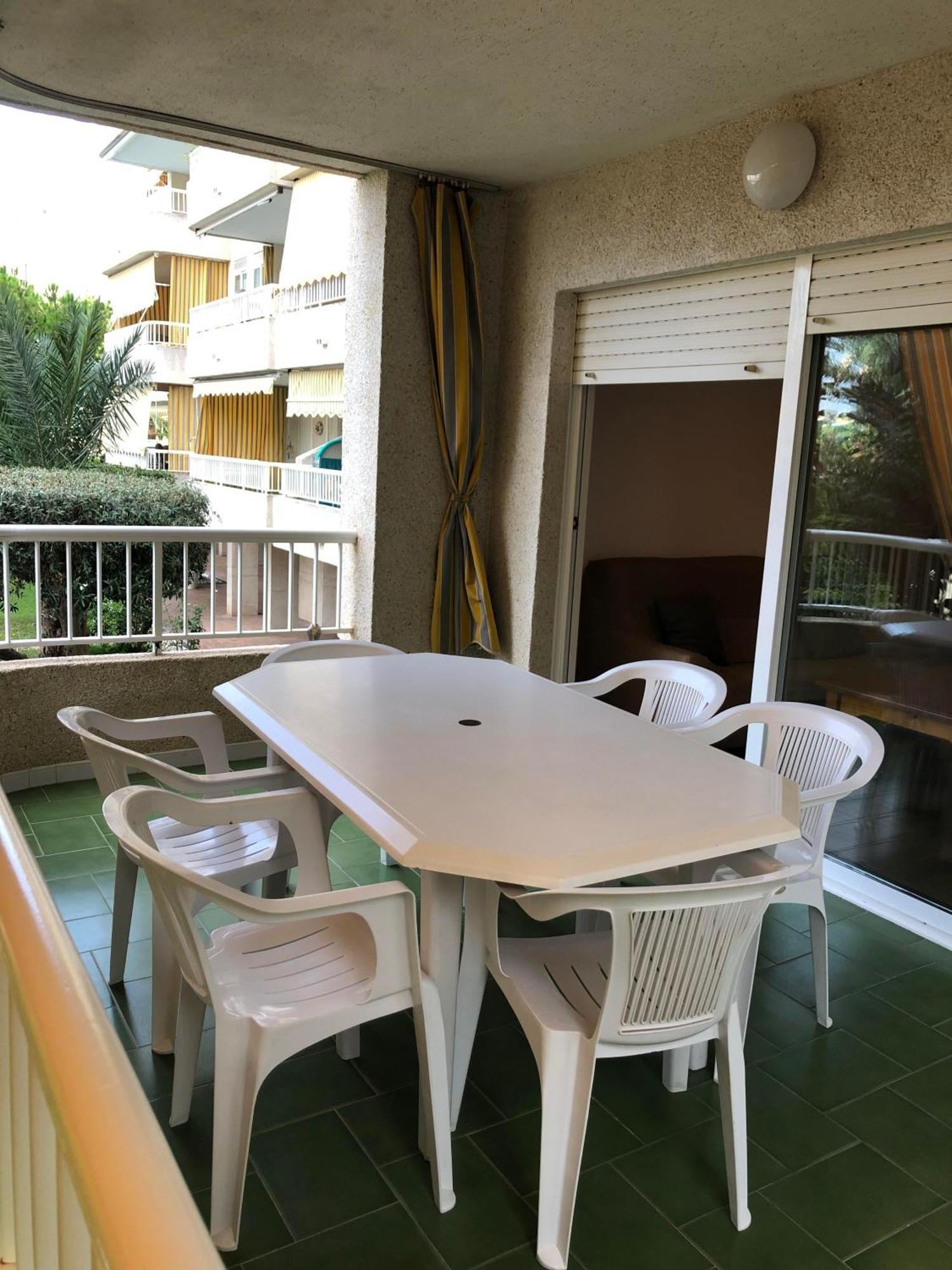 Apartamento En Alquiler Parque 8, Playa De Gandia Dış mekan fotoğraf